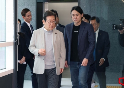 [특징주]이재명 방문 퓨리오사AI 초기 투자 DSC인베·TS인베 강세