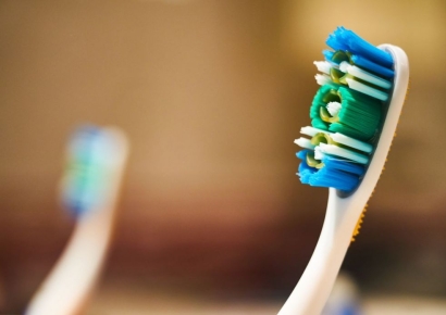 "염색·새 칫솔 엄두가 안나요"…바닥 날 생활비 걱정하는 '명품의 나라'