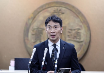 이복현 "경제하방 압력 높아져…맞춤형 금융지원 마련"