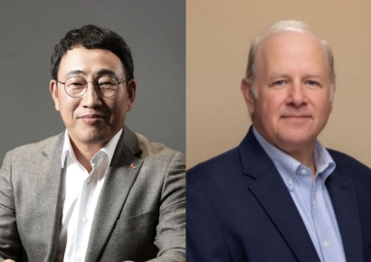 [단독] SKT 양자컴 협력 시동…유영상, 아이온큐 회장과 회동