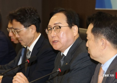 [포토] 발언하는 정인교 통상교섭본부장