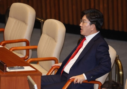 조국혁신당 "뉴스타파가 '찌라시'면 권성동은 '깡패'"