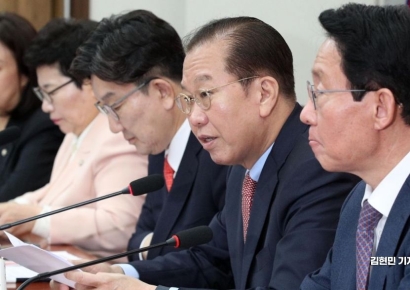 [포토] 권영세 "현행 60세 정년 연장, 계속 고용제 도입"
