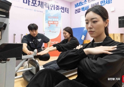 [포토] 이스타항공, '객실 승무원 체력 시험 훈련'