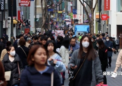 치솟는 옷값에 3%더 내라고?…여성에 가혹한 '핑크택스' 뭐길래