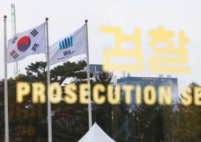 [단독]의사에게 준 뒷돈, 카드 영수증 위조해 직원 복지비로 처리했다