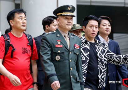 [포토] 법원 도착한 박정훈 대령