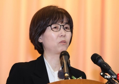 [포토] 퇴임사 하는 이미선 헌법재판관 