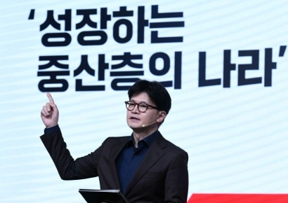 한동훈 "反증시 정책 펴는 李정부, 시장 망가져도 상관없다는 시그널"