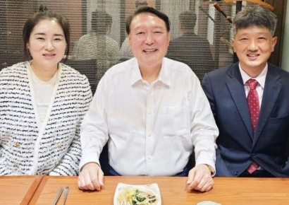 김계리 "나의 윤버지"…활짝 웃는 윤석열과 함께 찍은 사진 공개