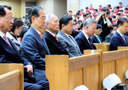 부활절에 참모진 없이 명성교회 간 韓대행…"유력 정치인 필수코스"