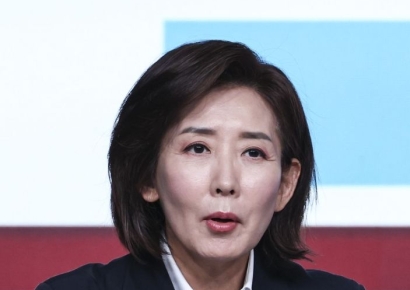 나경원 "전과 4범 대통령에 5범 총리" 김민석 맹비난