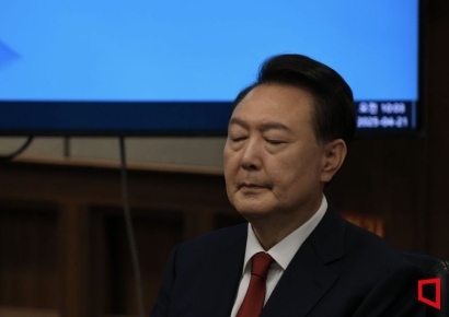 "계엄으로 정신적 피해"…尹상대 '1인 10만원' 위자료 소송, 내달 시작