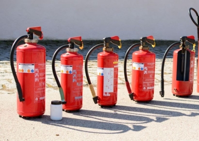 식당 앞에 난 불 꺼 줬더니 "소화기값 달라" 적반하장 