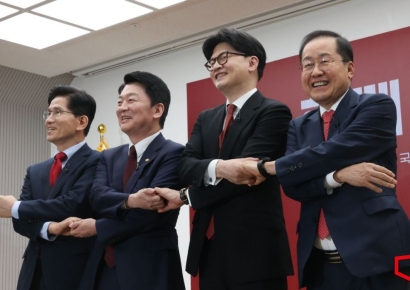 [포토] 국힘 2차 경선, '찬탄-반탄' 맞불...한동훈-홍준표 3차례 격돌