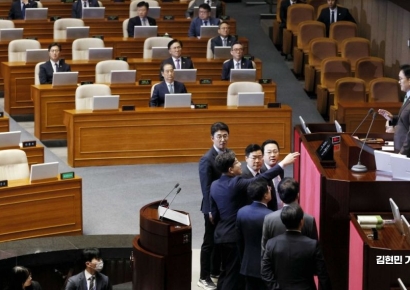 [포토] 우원식, 한덕수 면전 직격…"할 일과 말아야 할 일 구별하라"