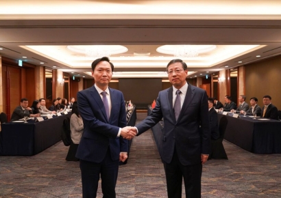 정부, 서해 무단 구조물 우려 전달…中, "순수 양식 목적" 입장 되풀이