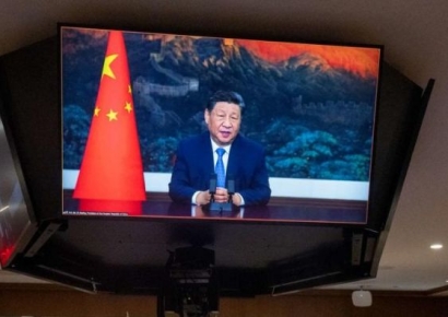 시진핑 "집권 환경 복잡…당 간부 자기 혁명·청렴 중요"