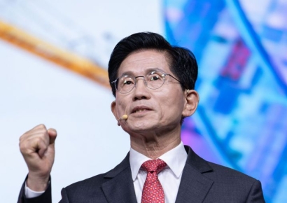 김문수의 딜레마…"계엄 문제 있으니 사과?…간단치 않아"