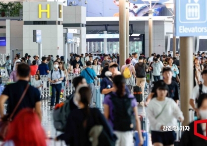 "5월 해외여행 가야해"…왜 그런가 봤더니 항공권 가격 '뚝'