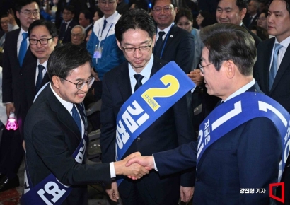 [포토] 한자리에 모인 민주당 대선 경선 후보