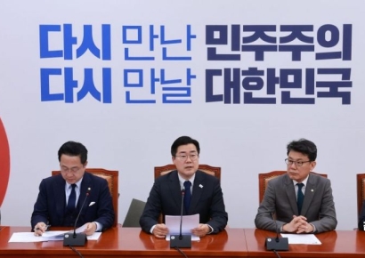 [포토] 박찬대 “민주당, 선대위 전환…압도적 승리로 내란 종식”