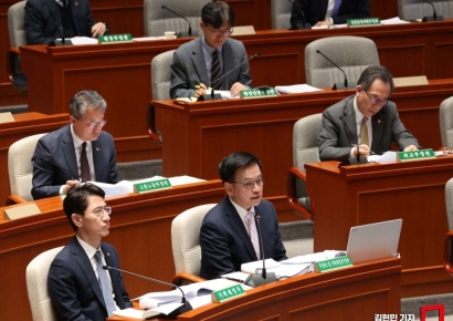 최상목 1년4개월...신속·탁월했던 위기대응능력 빛났다