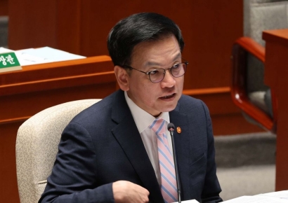 최상목, 탄핵 강행에 자진사퇴…초유의 '대대대행 체제' 전환(종합2보) 