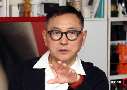 [김대식·김혜연의 AHA] AI 시대, 사진은 여전히 감정을 기록하는가