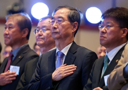 유인태 "한덕수를 이재명 꺾을 메시아로 봐…떠밀려 나오는 것 같다"