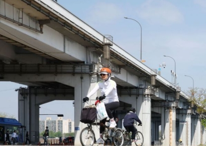 [내일날씨]구름 많고 곳곳서 소나기…평년 기온 수준