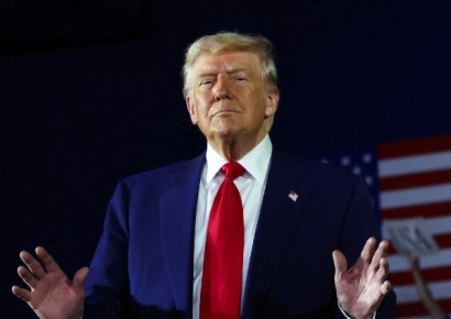 트럼프, 현대차 CEO 먼저 부르더니 "땡큐" "어메이징"