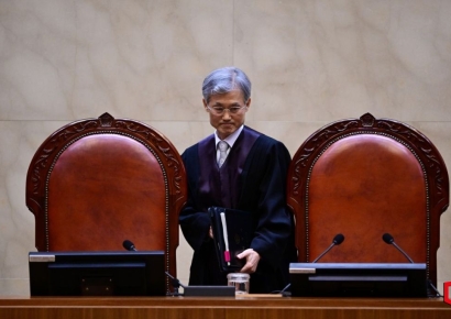 민주당, 대법원장 탄핵 결정 보류…일단 공판기일변경 요구키로