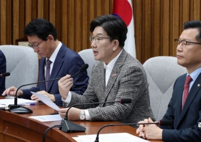 [포토] 권성동 "최상목 탄핵안, 초유의 악법 통과 위한 사전작업"