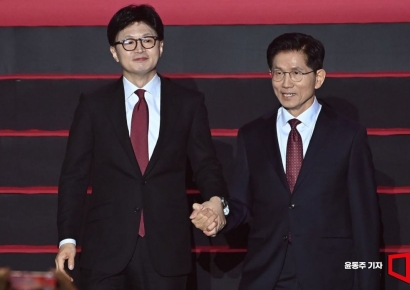 [포토] '나란히'