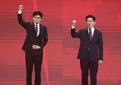 [포토] 파이팅 외치는 김문수·한동훈