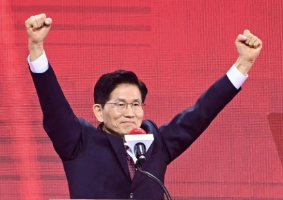 [속보]김문수 "한덕수가 축하 전화…단일화, 숨 돌리고 답하겠다"