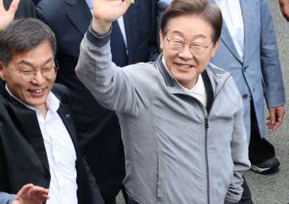 [속보]이재명, 김문수 대선후보 선출에 "헌정질서 회복과 완전히 반대로"