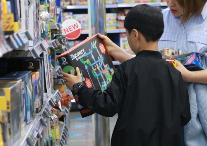 어린이날 선물, 5명 중 1명은 '이것' 원한다…듣고 싶은 말은 '사랑해'