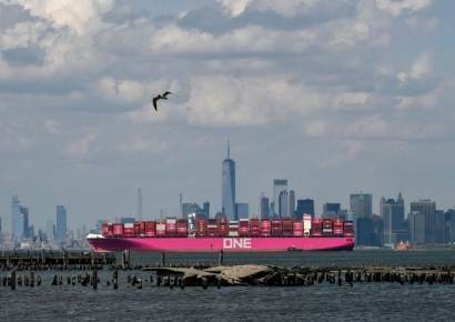 美 3월 무역적자 사상 최대…트럼프 관세에 기업들 '재고 축적'
