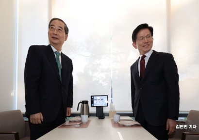 [포토] 김문수·한덕수 '단일화 담판'...단일화 여부에 '이목집중'