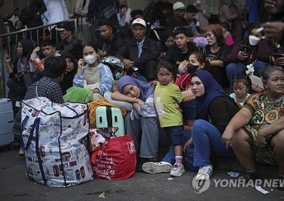 "정관 수술해야 복지 지원…가난하면 낳지 마" 발언에 들끓는 인니