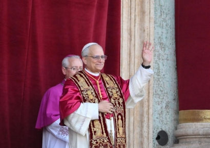 첫 미국인 교황 레오 14세 선출…"평화가 함께 있기를"