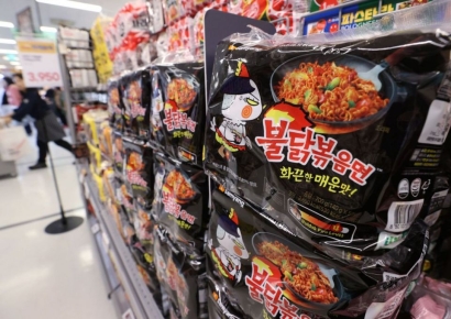 불닭볶음면이 대박난 이유…우리의 '생존본능' 때문[맛있는 이야기]