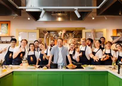 英 제이미 올리버 키친스튜디오, '삼성 주방가전' 새단장