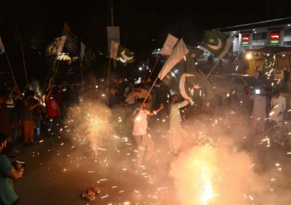 인도·파키스탄, 휴전에도 충돌 지속…트럼프 "더 많은 지원 약속"
