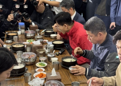 김문수, 가락시장서 첫 선거운동…"민생·경제 대통령 되겠다"