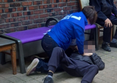 심정지 어르신 구한 선거운동원 소식에…이재명 "정치는 사람 살리는 일"