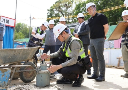 롯데건설, '국내 첫' 차세대 혼화제 개발…콘크리트 강도 10%↑