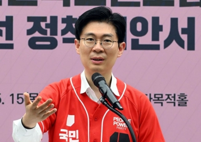조정훈 "전한길 내보내도 지지율 안 올라…尹 면회는 인간적 차원"